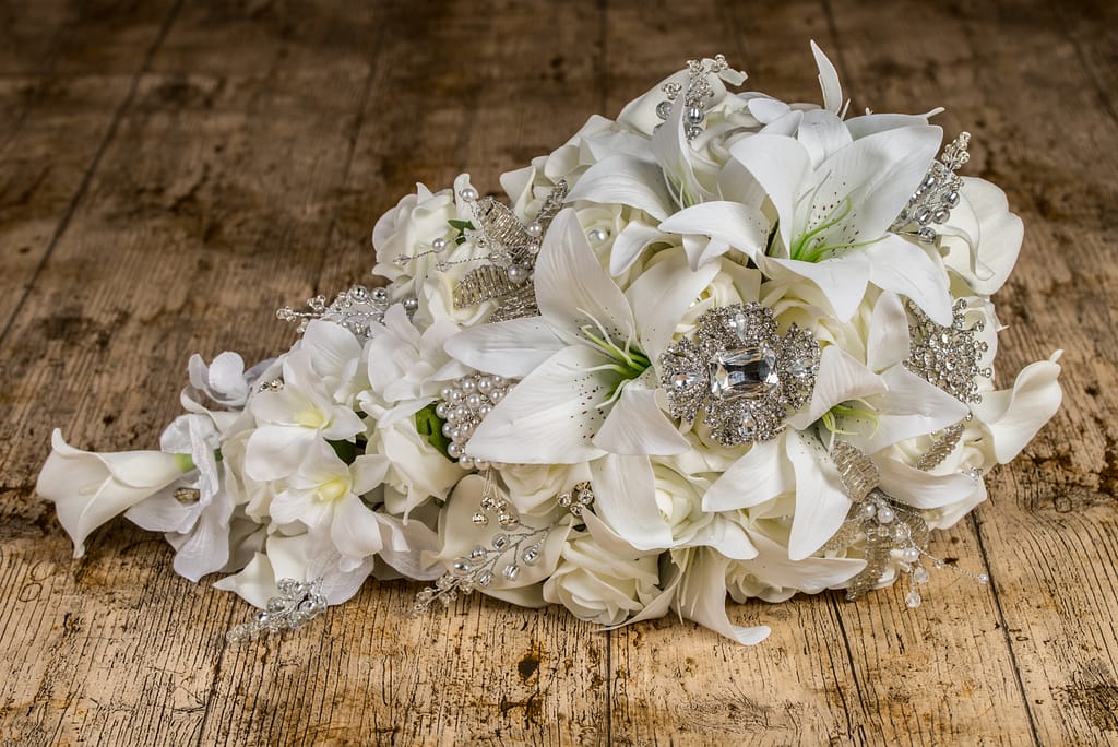 white bridal bouquet