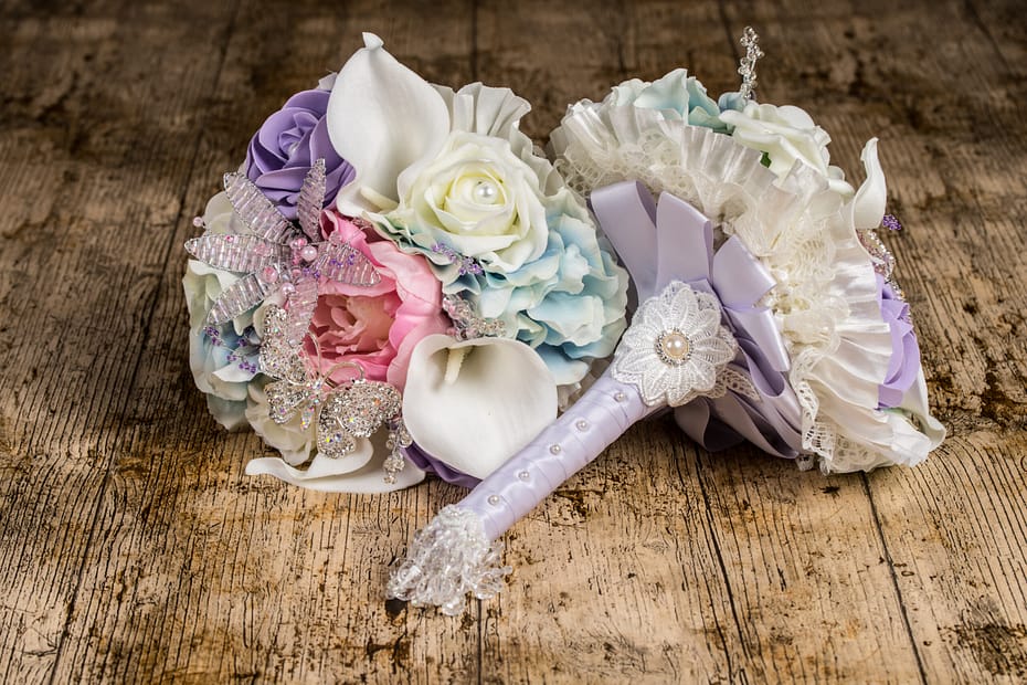 broach bouquet